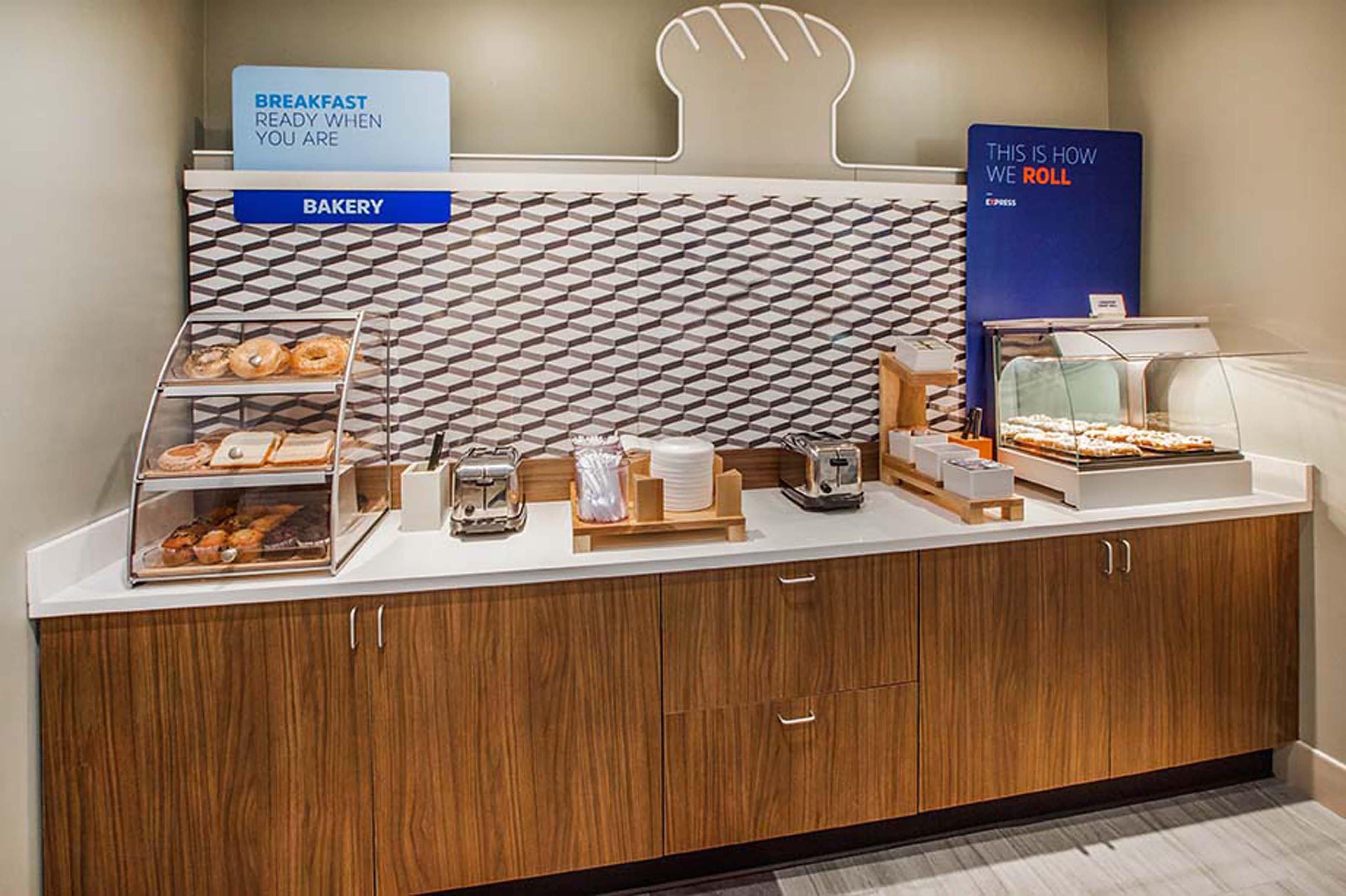 Holiday Inn Express & Suites Ottawa East-Orleans By Ihg Екстер'єр фото