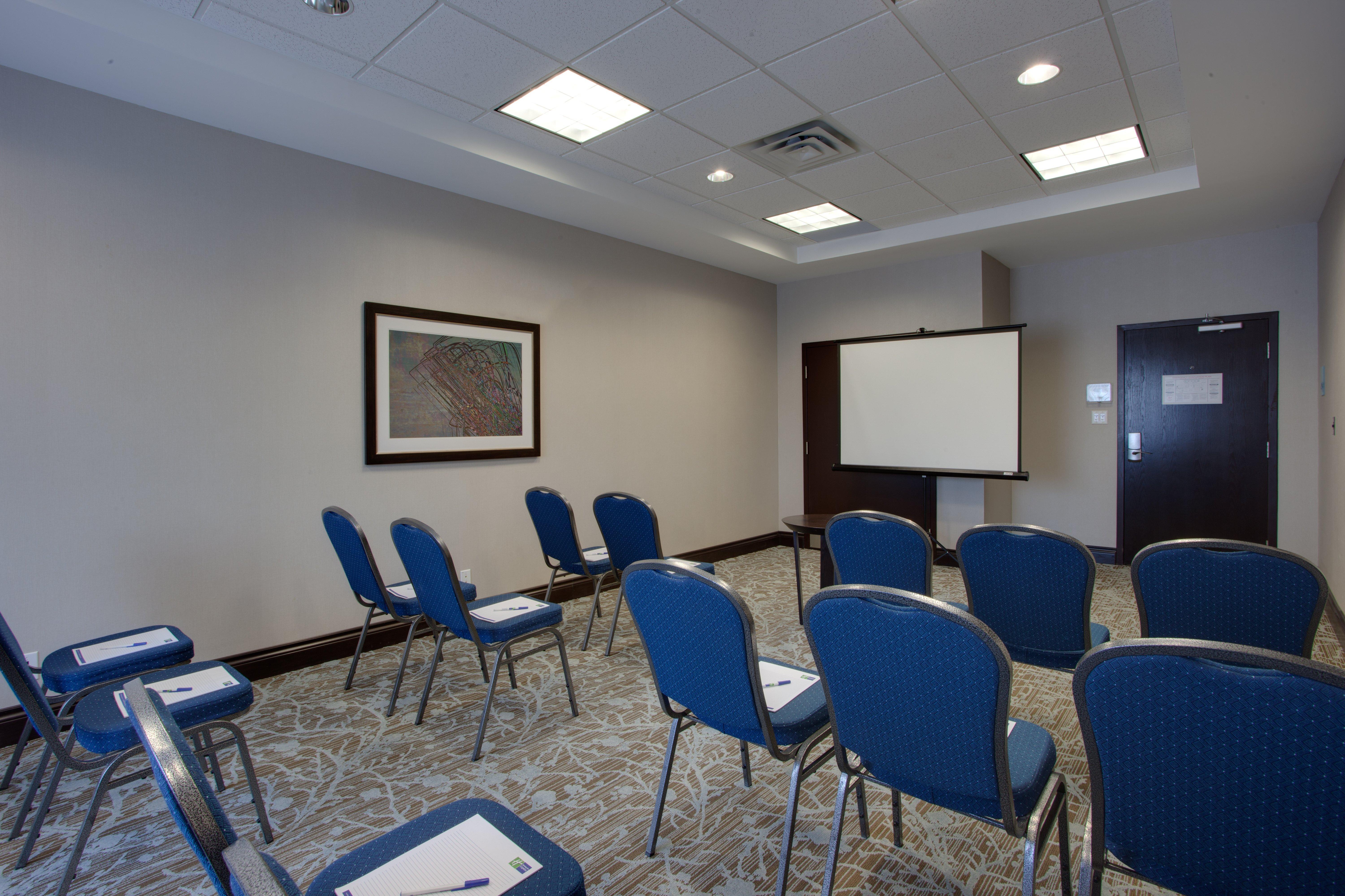 Holiday Inn Express & Suites Ottawa East-Orleans By Ihg Екстер'єр фото