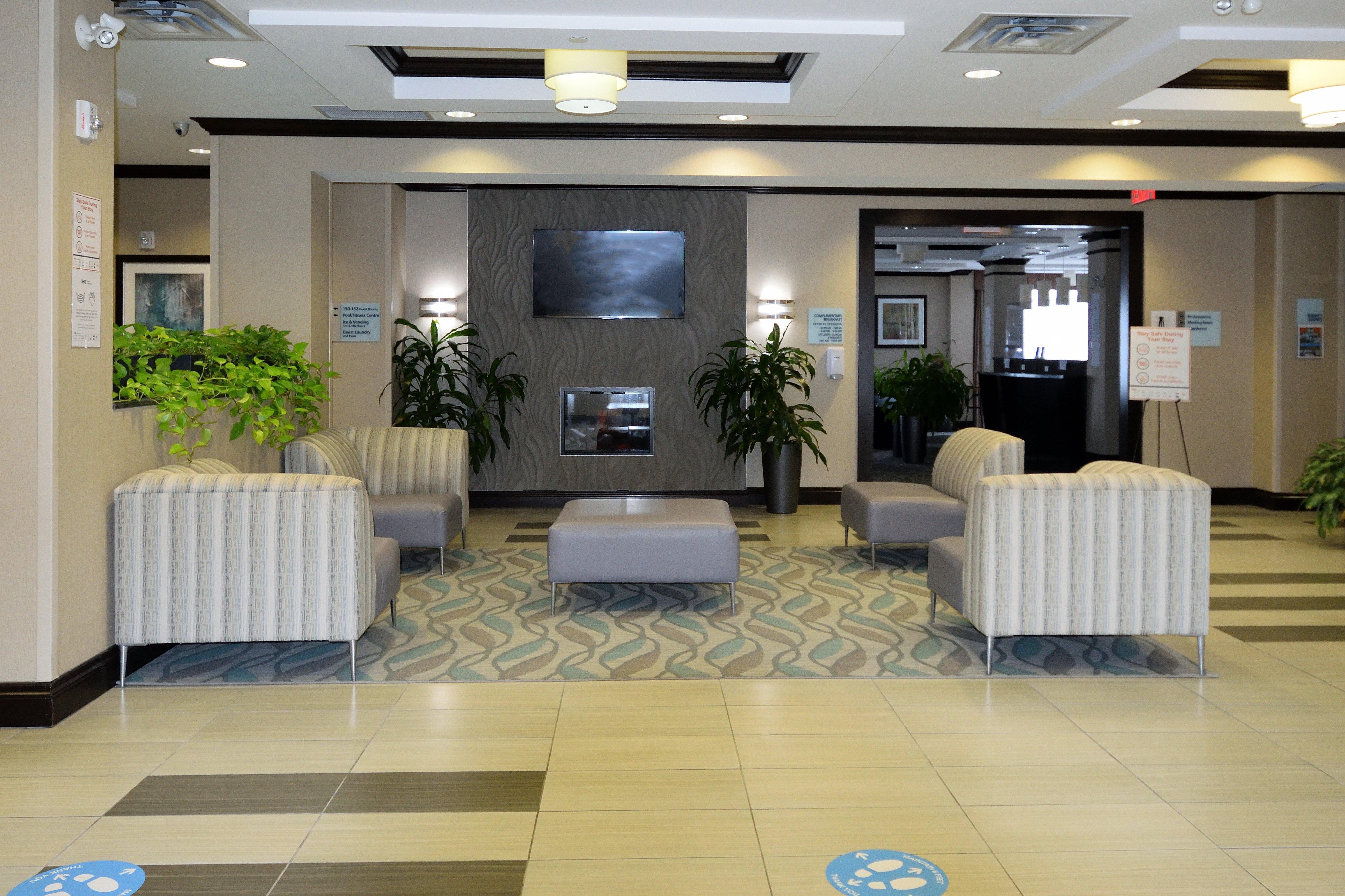 Holiday Inn Express & Suites Ottawa East-Orleans By Ihg Екстер'єр фото