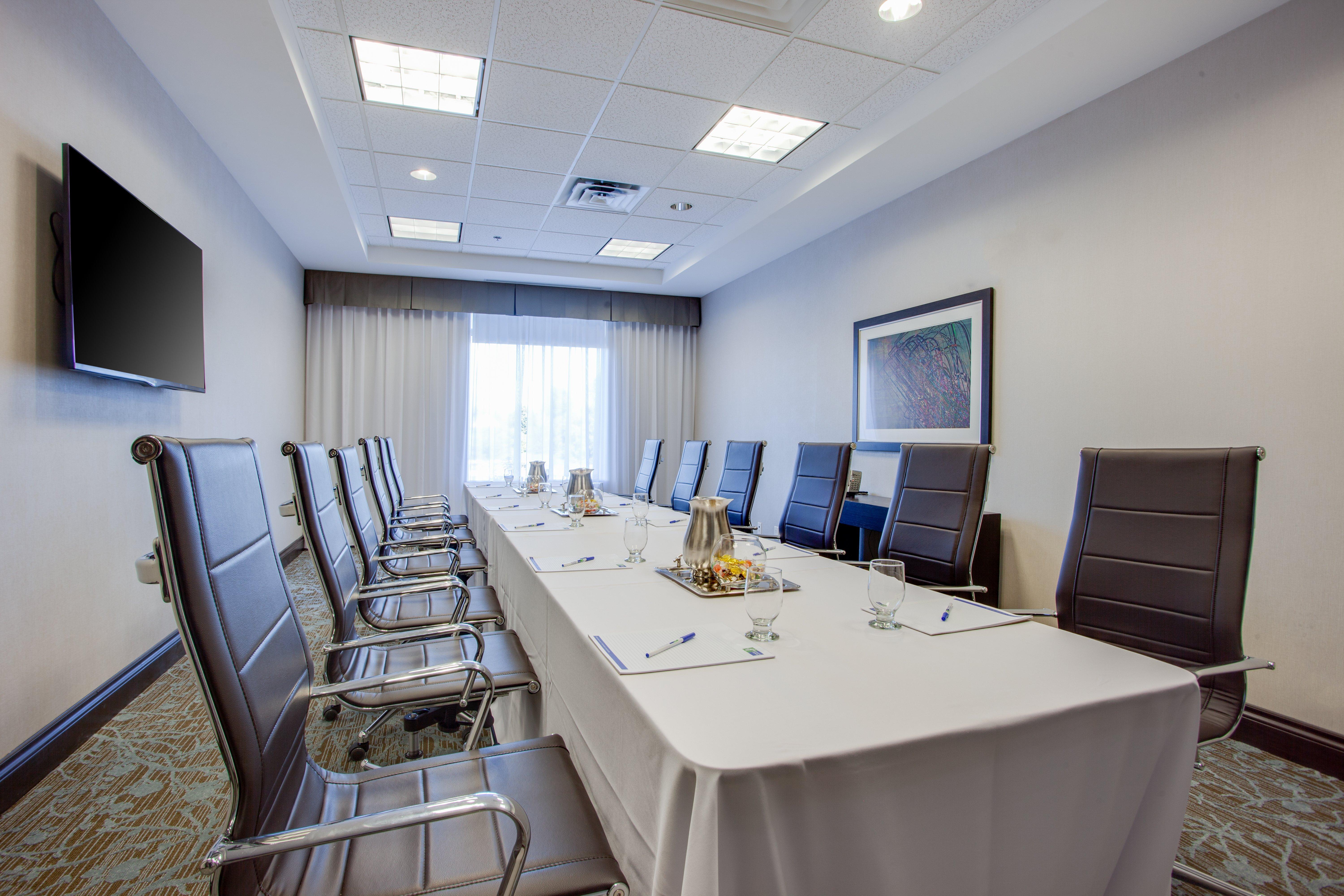Holiday Inn Express & Suites Ottawa East-Orleans By Ihg Екстер'єр фото