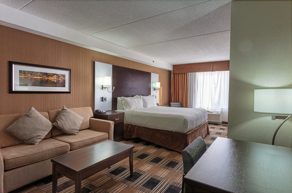 Holiday Inn Express & Suites Ottawa East-Orleans By Ihg Екстер'єр фото